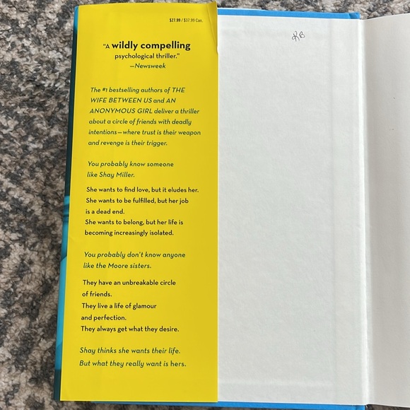 Thriller Booktok Book Bundle - Picture 5 of 7